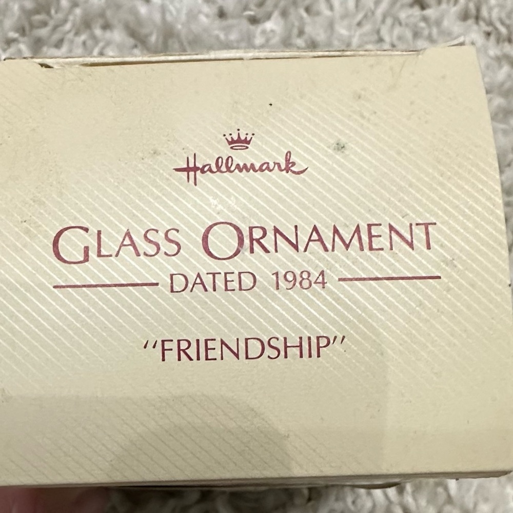 Vintage 1984 Hallmark Keepsake Glass Christmas Ornament Set - Multicolor - Picture 7 of 9